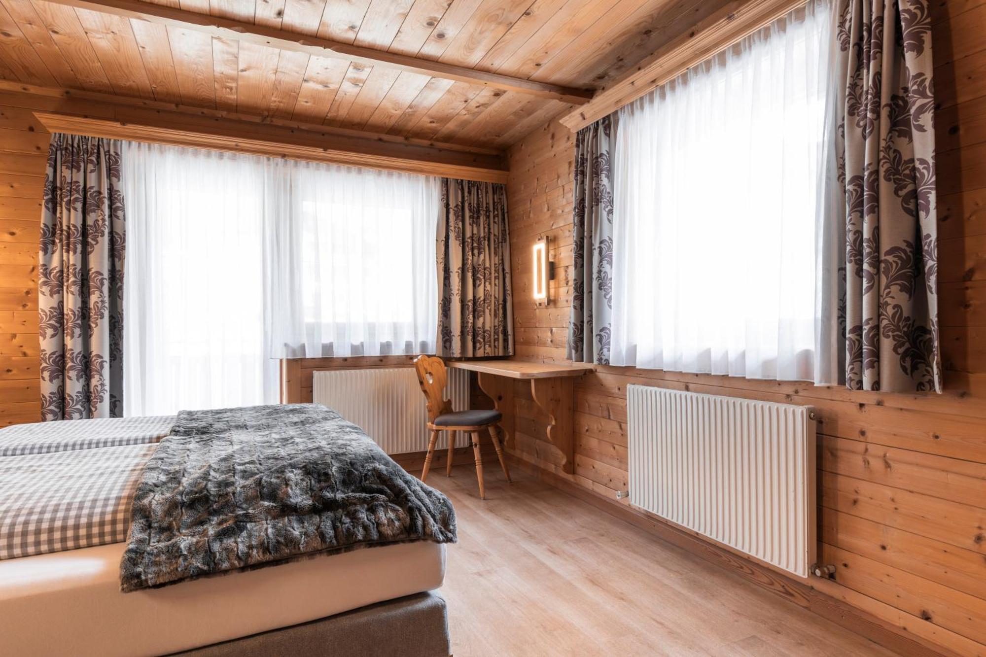 Apart Schneider Ischgl Exteriör bild